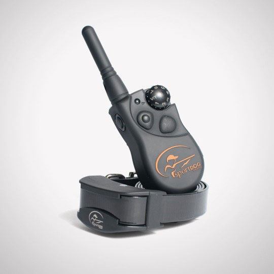 Image of an e-collar from SportDOG. SportDOG makes training collars for hunting dogs.